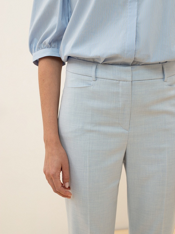 Укороченные женские брюки