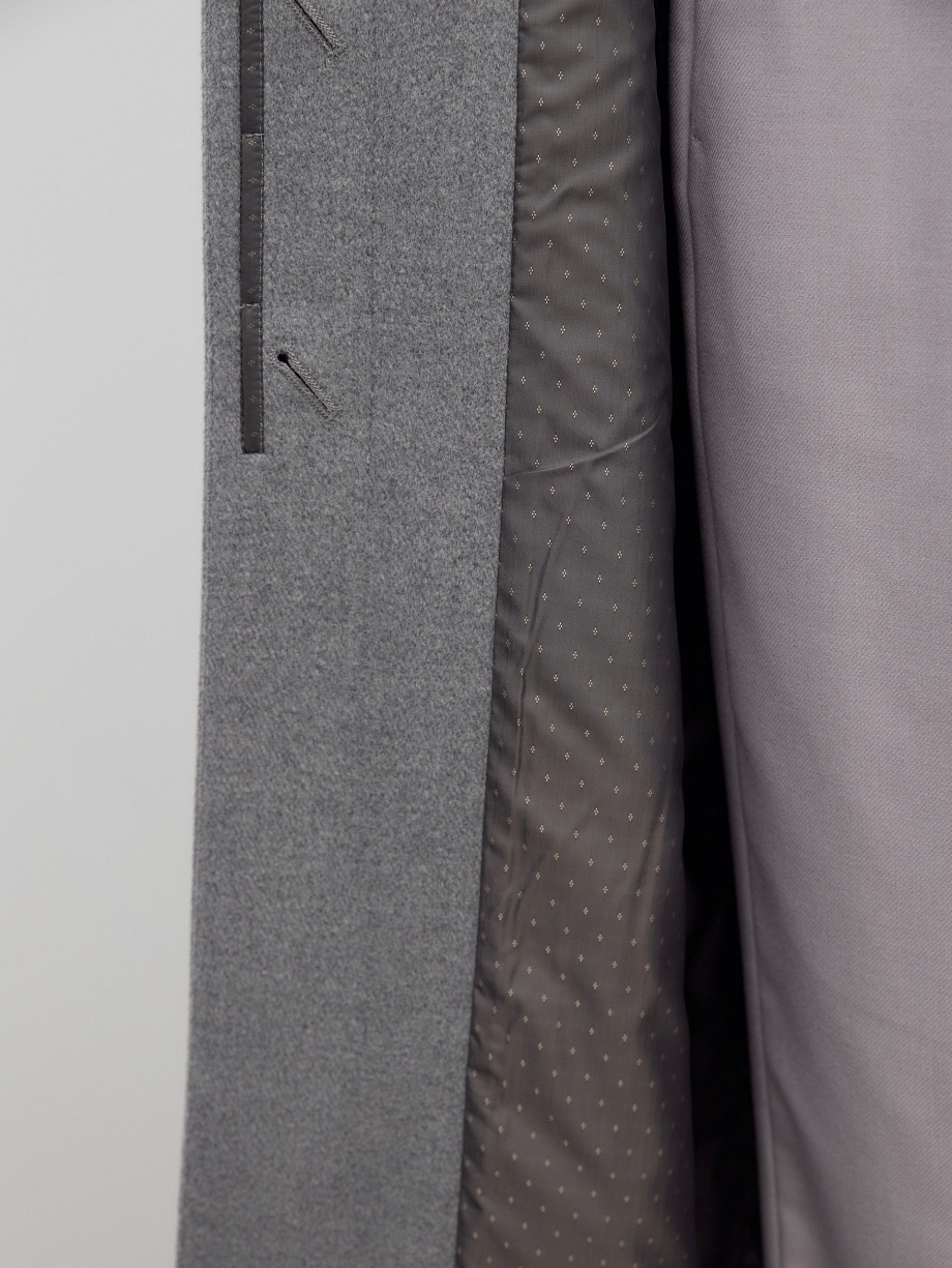 Шерстяное демисезонное пальто с мембраной