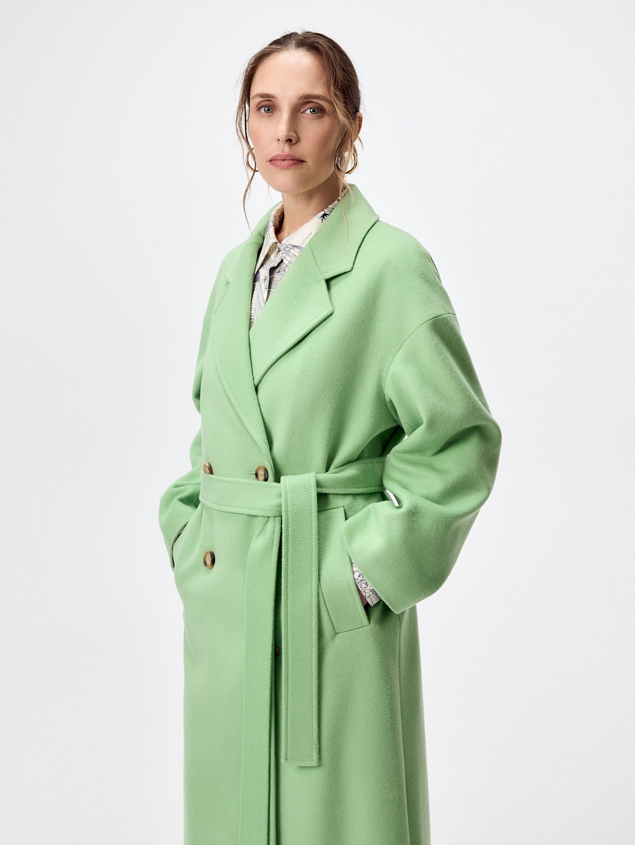 Демисезонное пальто из шерсти с мембраной