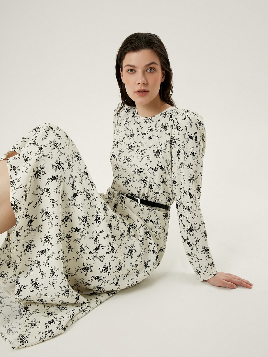 Приталенное платье миди из вискозы