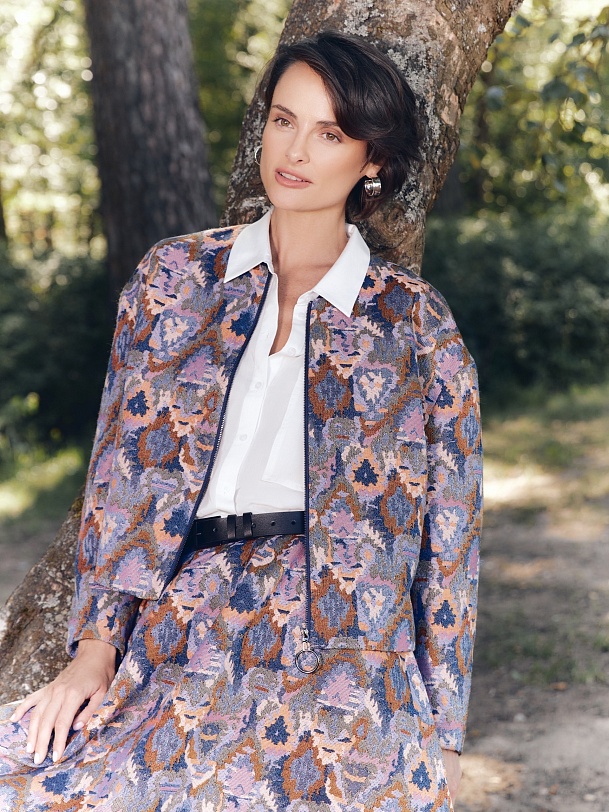 Стильный жаккардовый жакет в этническом стиле