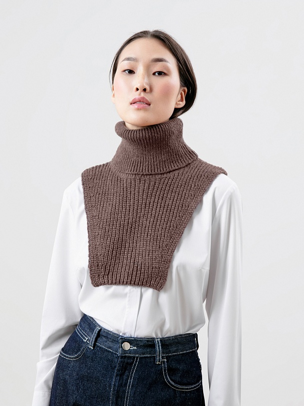 Манишка цвета брауни