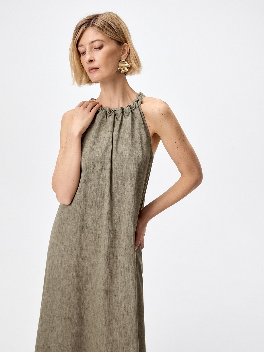 Летний сарафан с завязками на спине