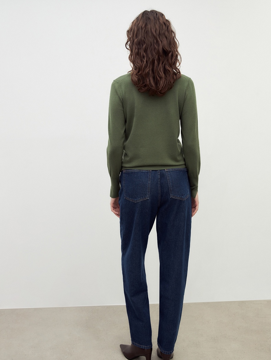 Водолазка с разрезами на рукавах