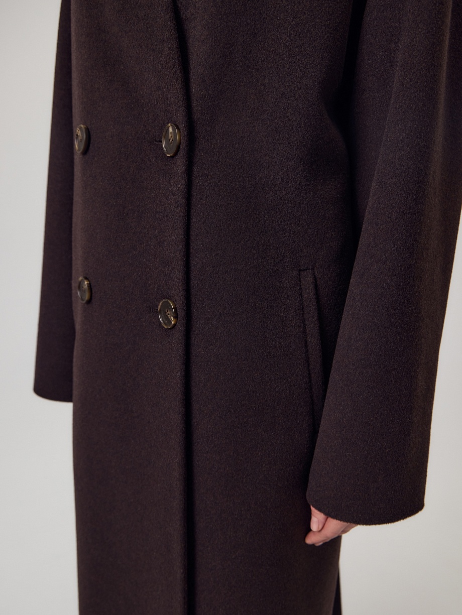 Пальто из шерсти с мембраной и утеплённой спинкой