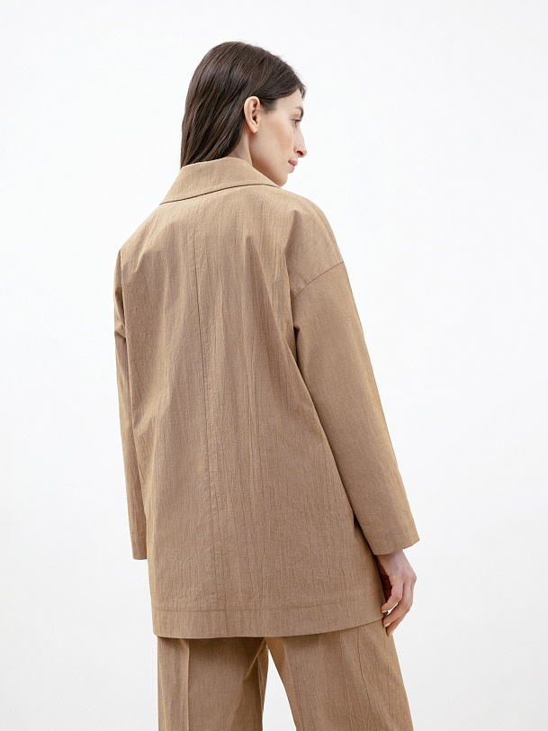 Легкий свободный жакет цвета капучино
