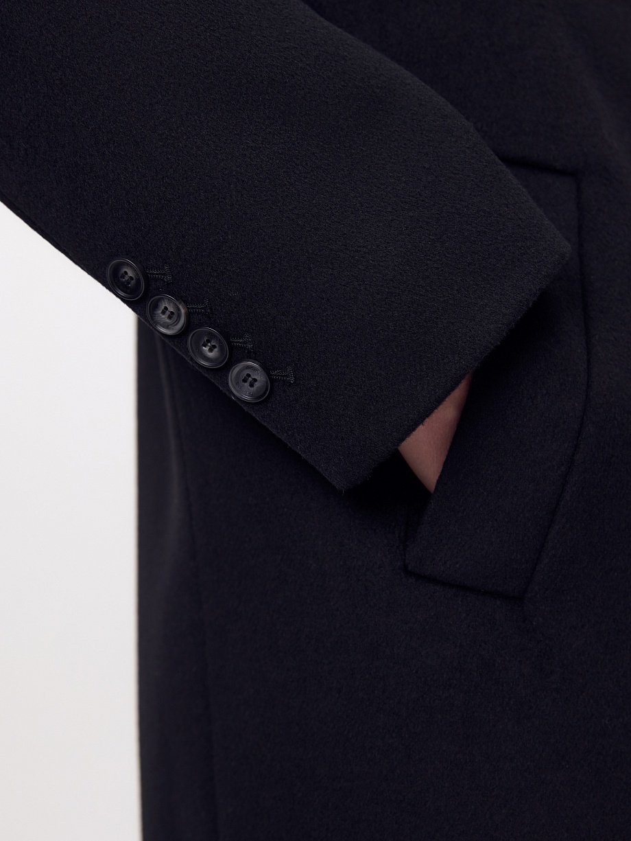 Пальто из шерсти с мембраной и утеплённой спинкой