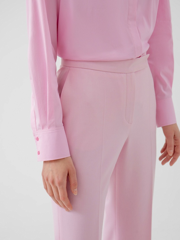 Прямые широкие брюки