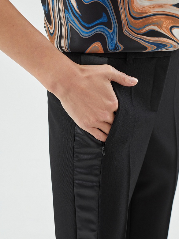 Зуженные брюки из костюмной ткани с атласными лампасами POMPA арт.2110030ea0199