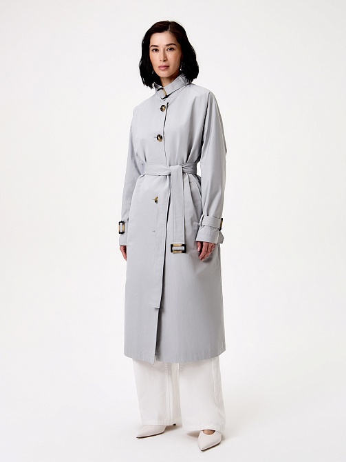 Непромокаемый тренч с высоким воротником