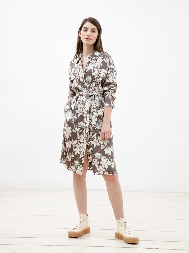 Платье-рубашка с поясом