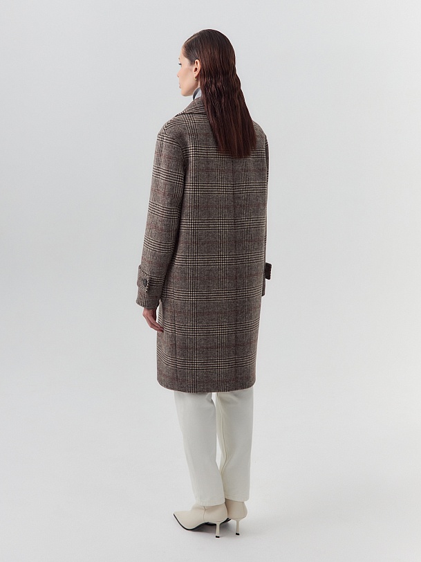 Шерстяное пальто с мембраной и утеплённой спинкой