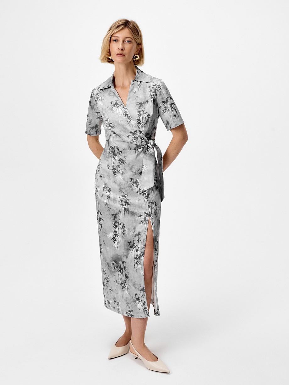 Платье на запах из вискозной атласной ткани