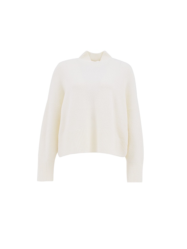 Свитер белый оверсайз