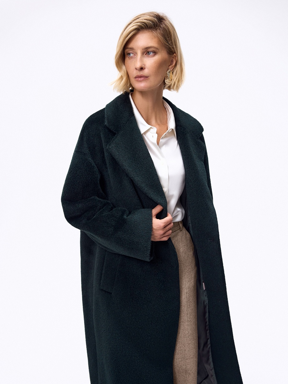 Пальто из шерсти с мембраной и утеплённой спинкой