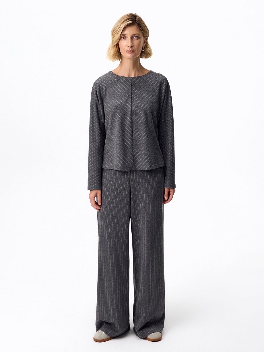 Джемпер из трикотажа