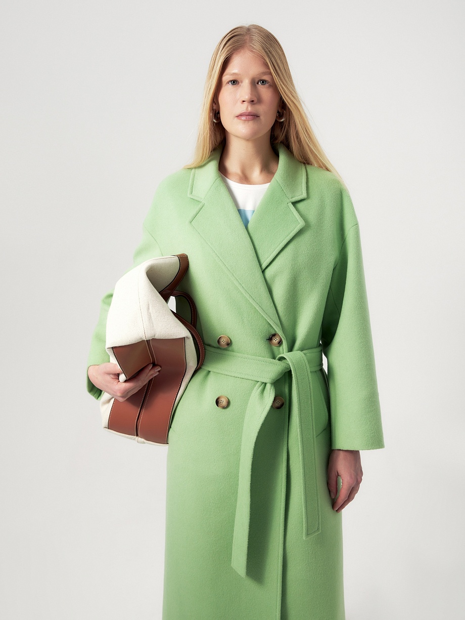 Демисезонное пальто из шерсти с мембраной