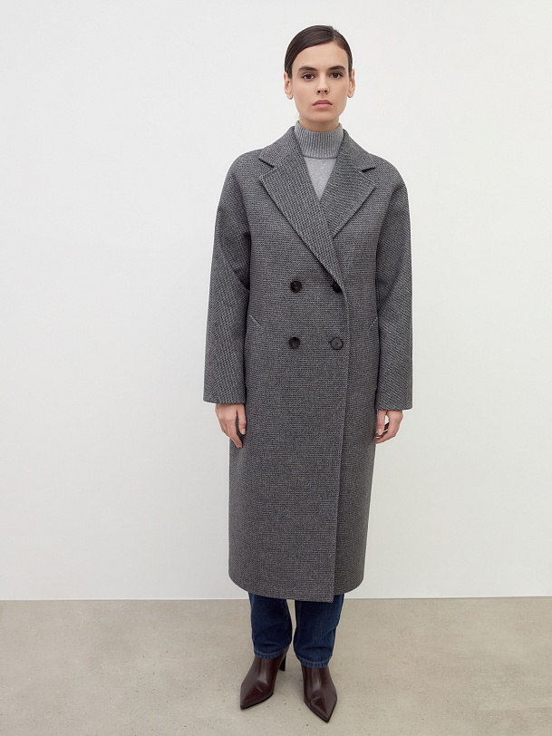 Шерстяное пальто с мембраной и утеплённой спинкой