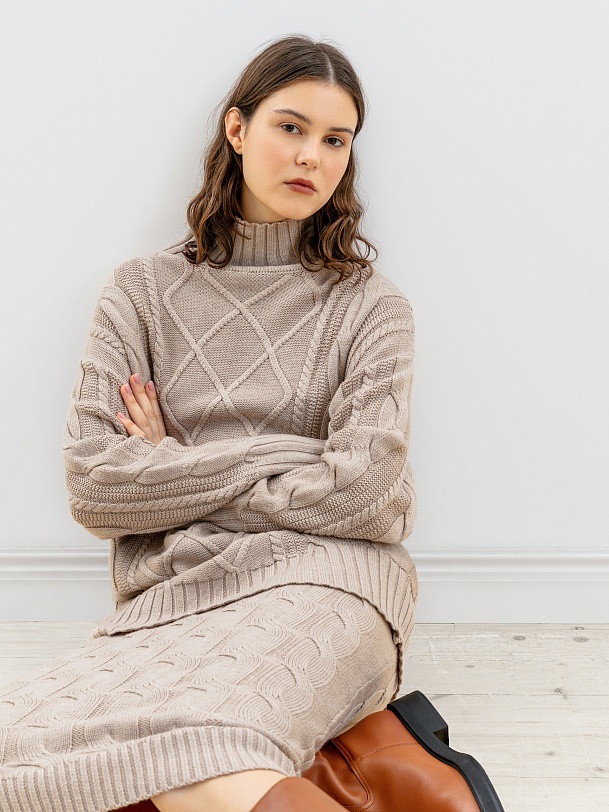 Свитер свободный прямой