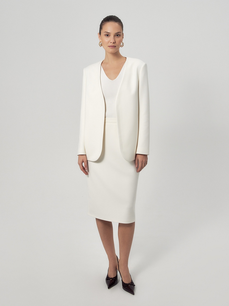 Прямой удлиненный жакет без застежки