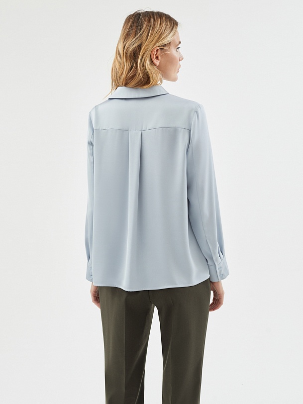 Свободная блуза без пуговиц с V-образным вырезом