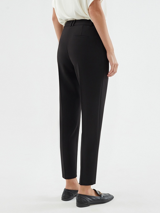 Базовые брюки со стрелками