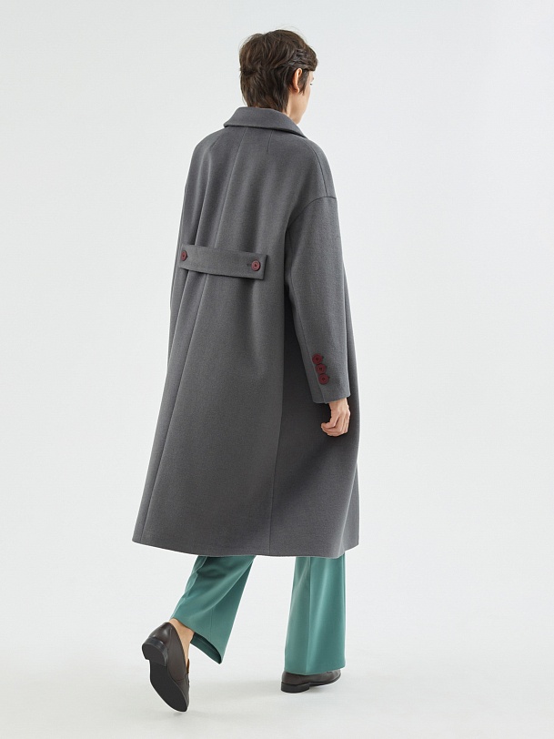 Шерстяное пальто с мембраной и утеплённой спинкой