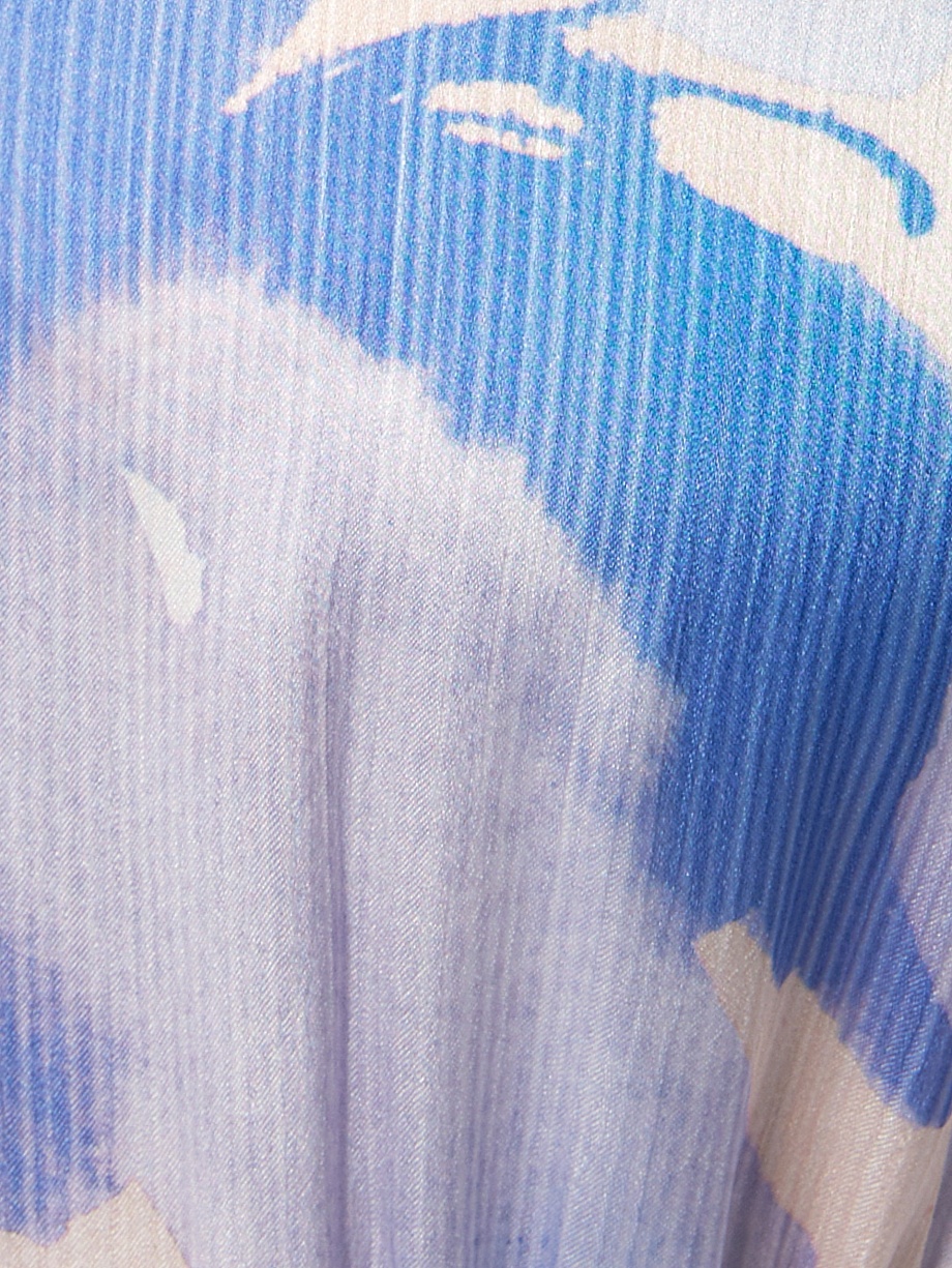 Приталенное платье с растительным принтом