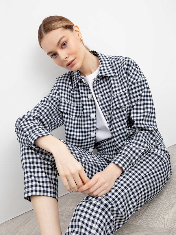 Жакет женский укороченный в клетку виши