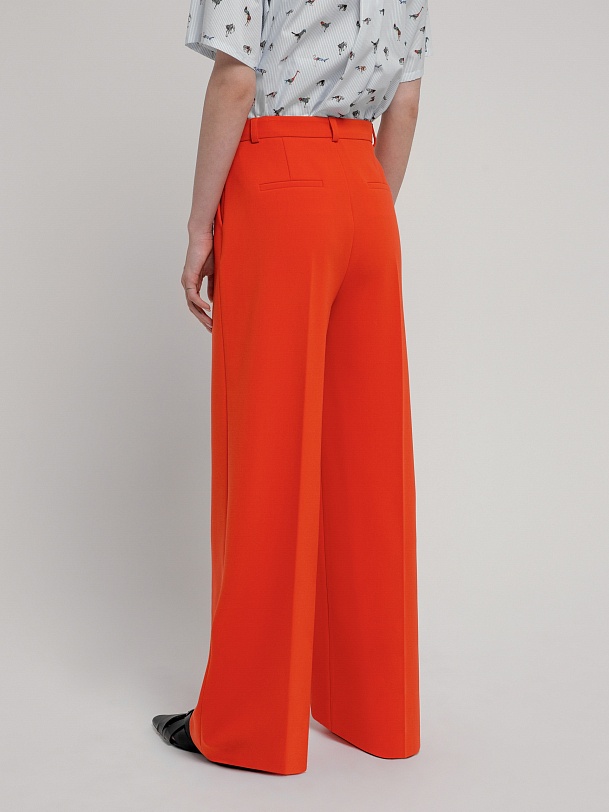 Прямые свободные брюки из костюмной ткани