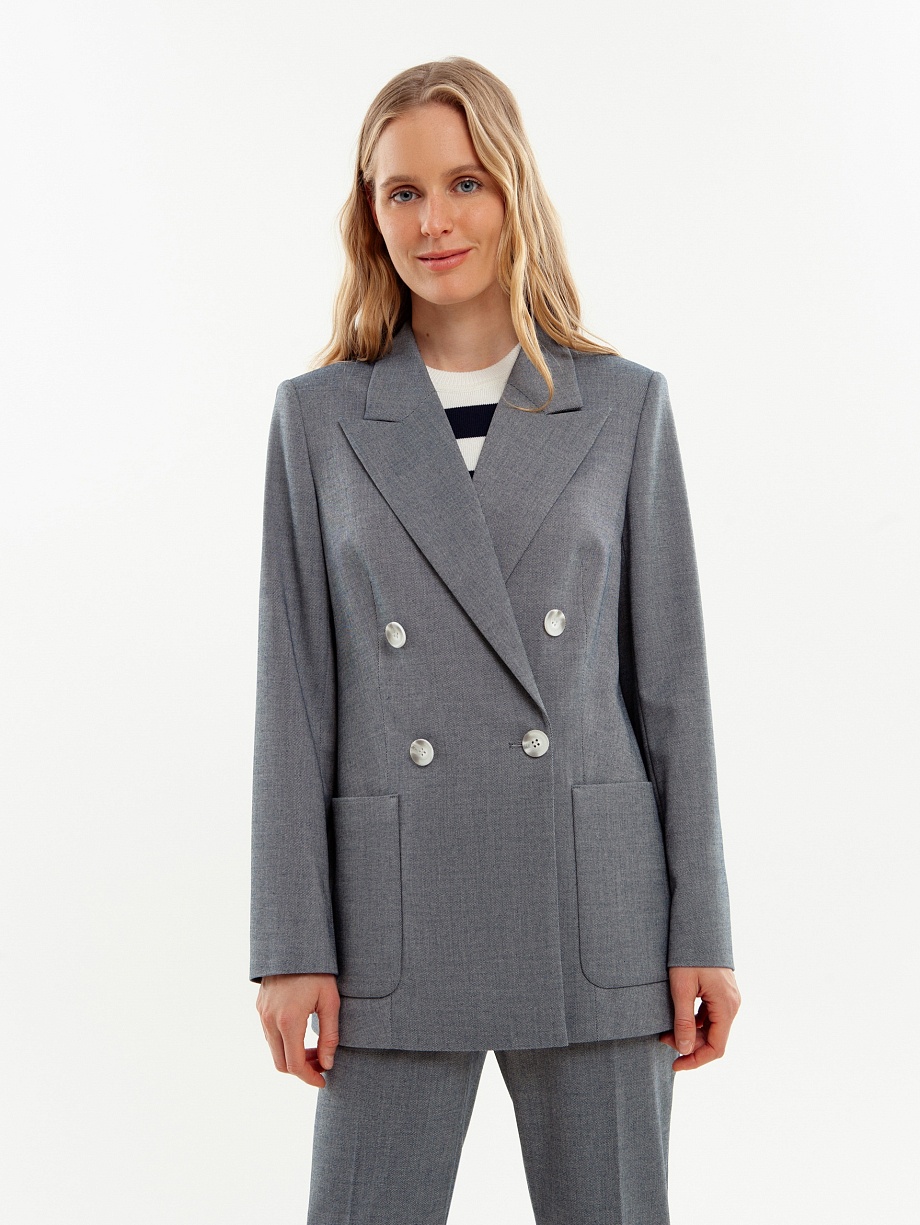 Классический двубортный жакет из костюмной ткани