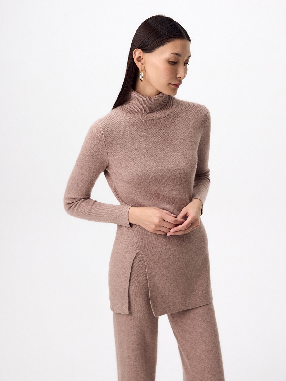 Костюм из шерсти и кашемира