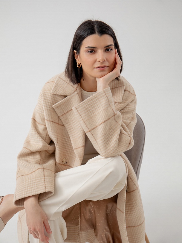 Шерстяное демисезонное пальто с мембраной