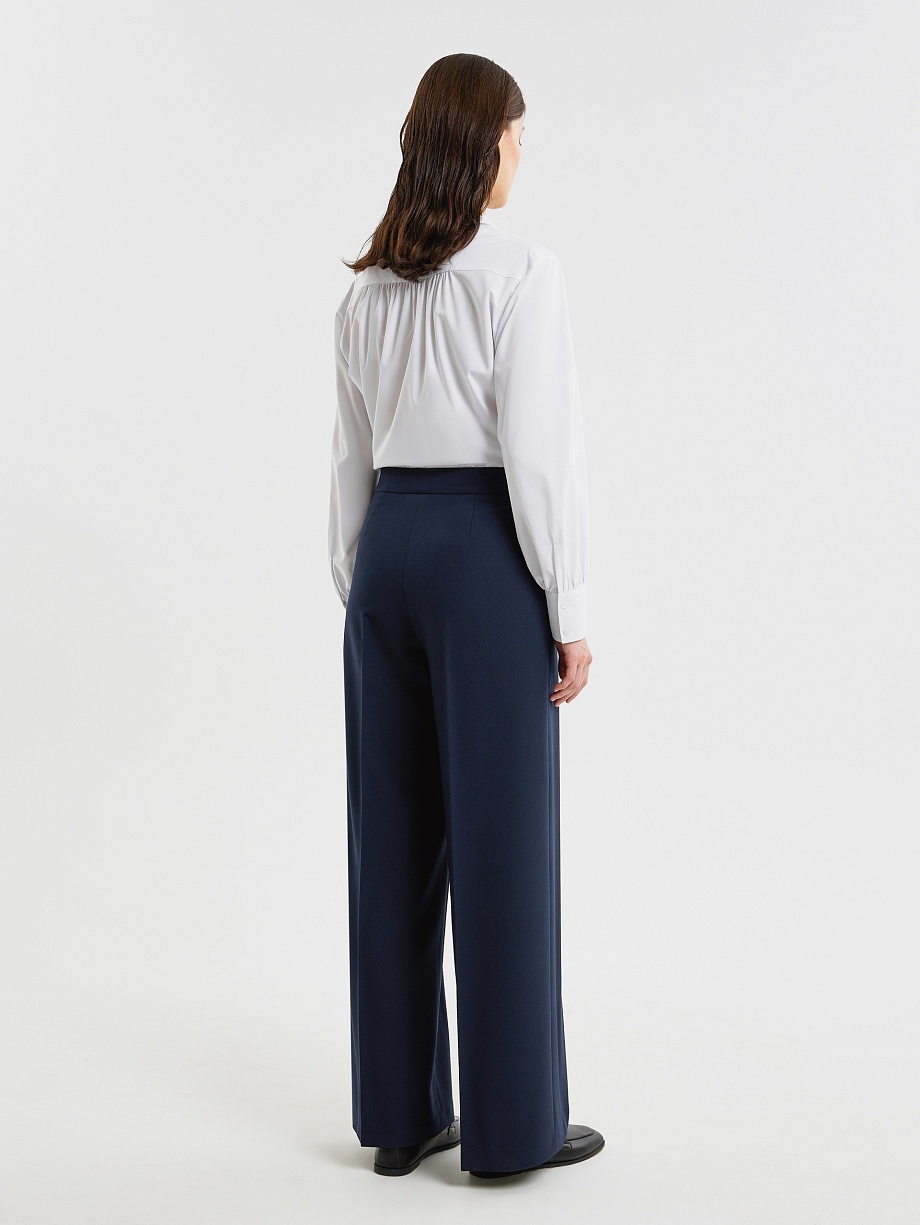 Расклешенные брюки со стрелками из костюмной ткани