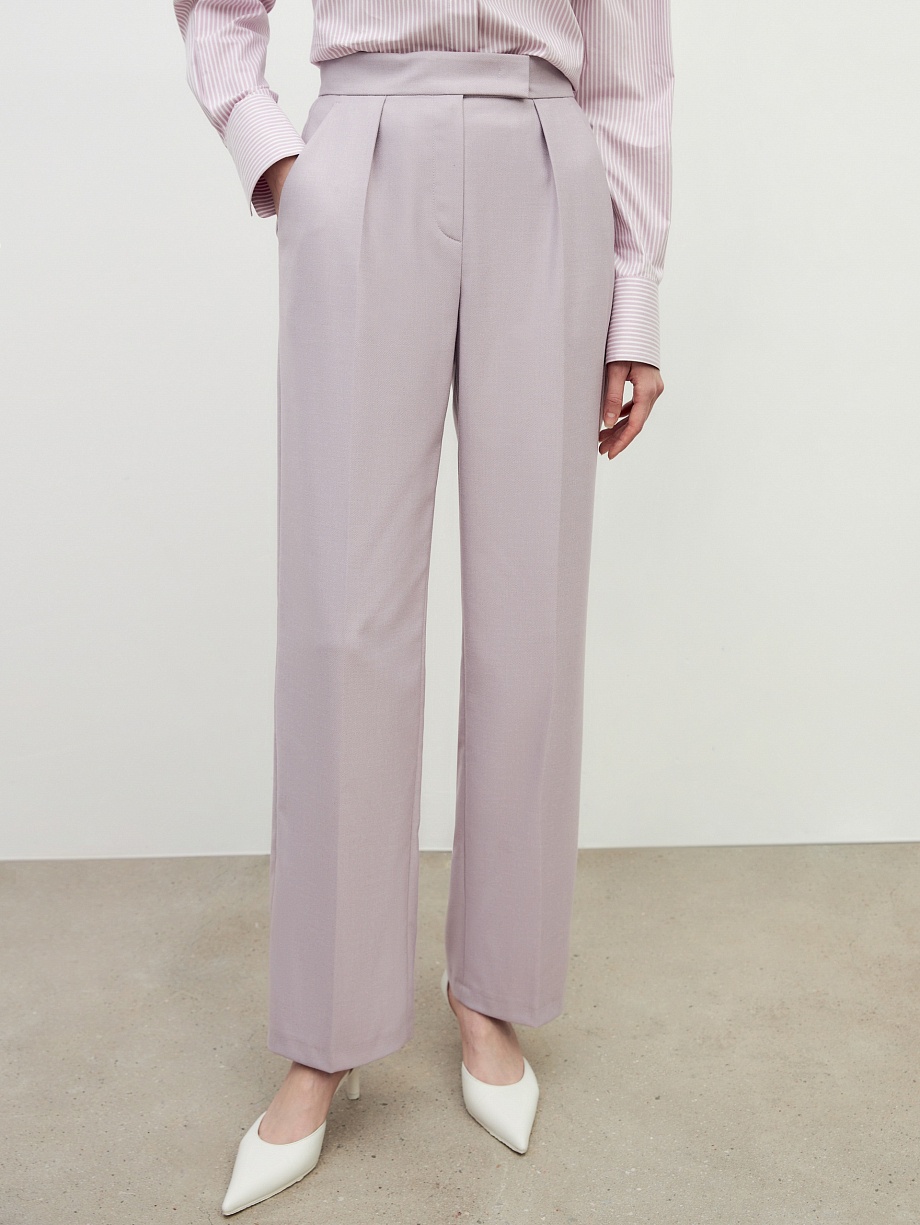 Классические брюки со стрелками из костюмной ткани