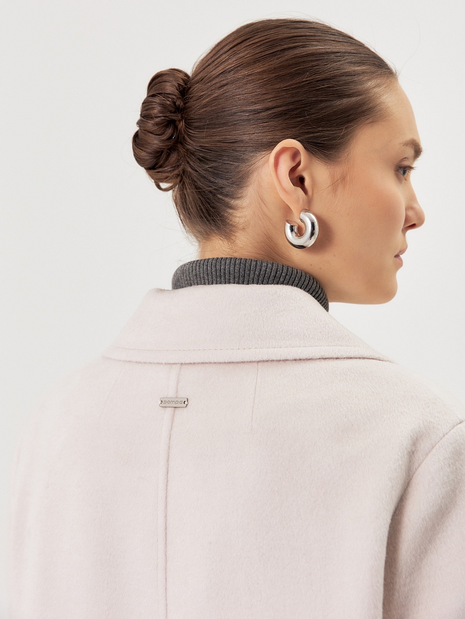 Демисезонное полупальто из шерсти