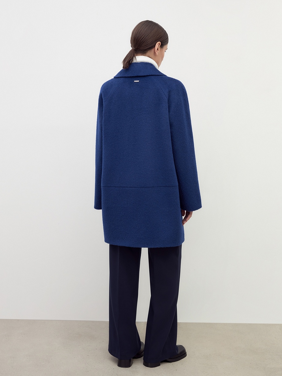 Утеплённое пальто из премиальной шерстяной ткани
