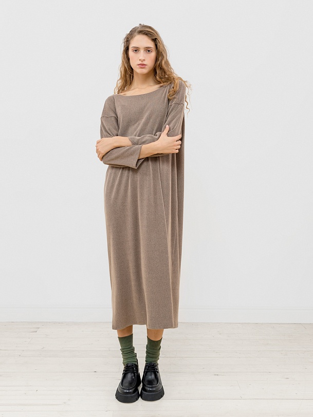 Платье прямое свободное