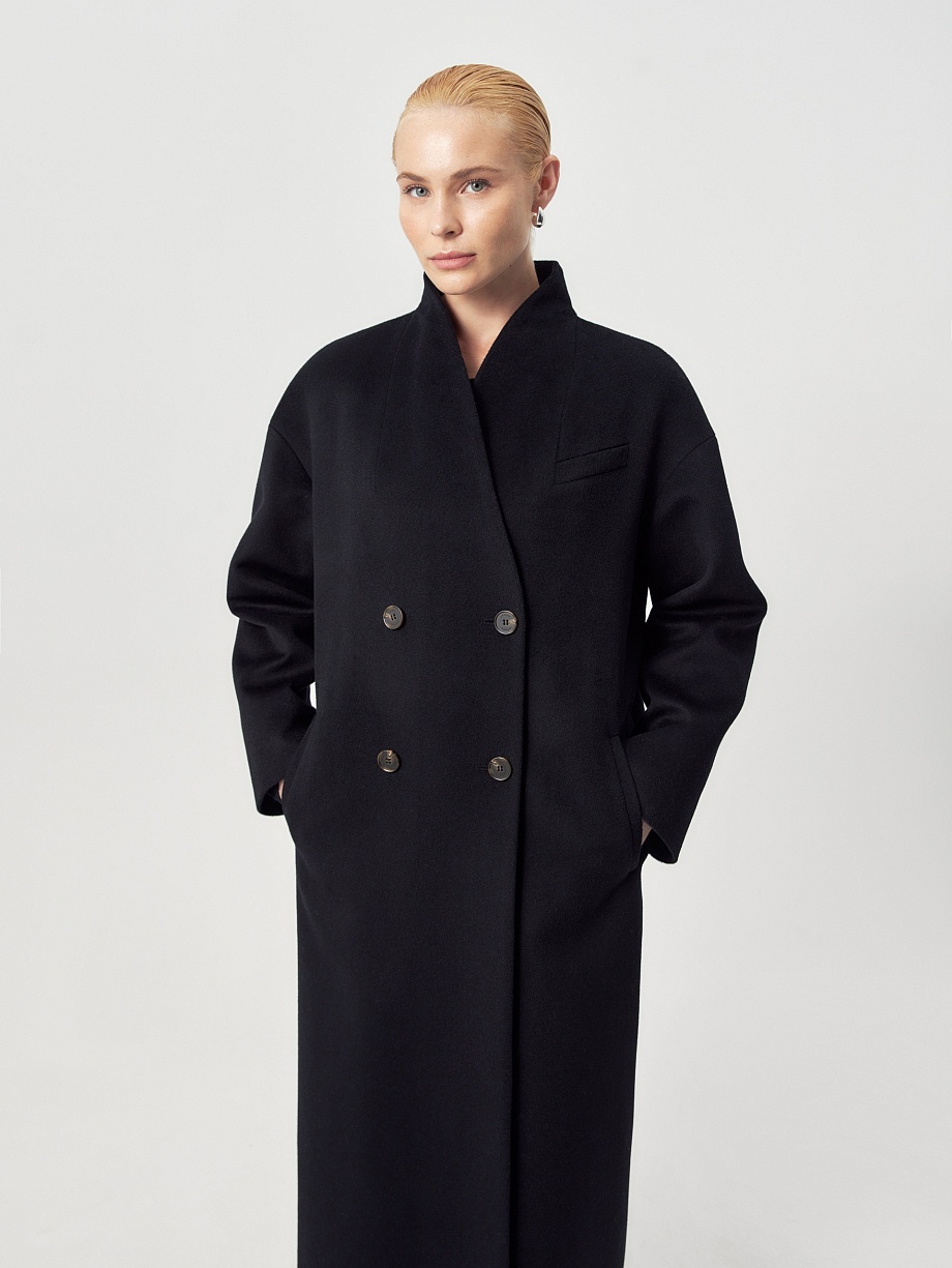 Пальто из шерсти с мембраной и утеплённой спинкой