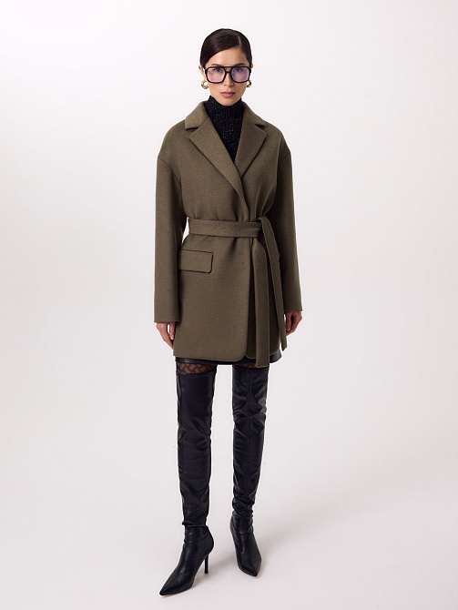 Демисезонное полупальто из шерсти