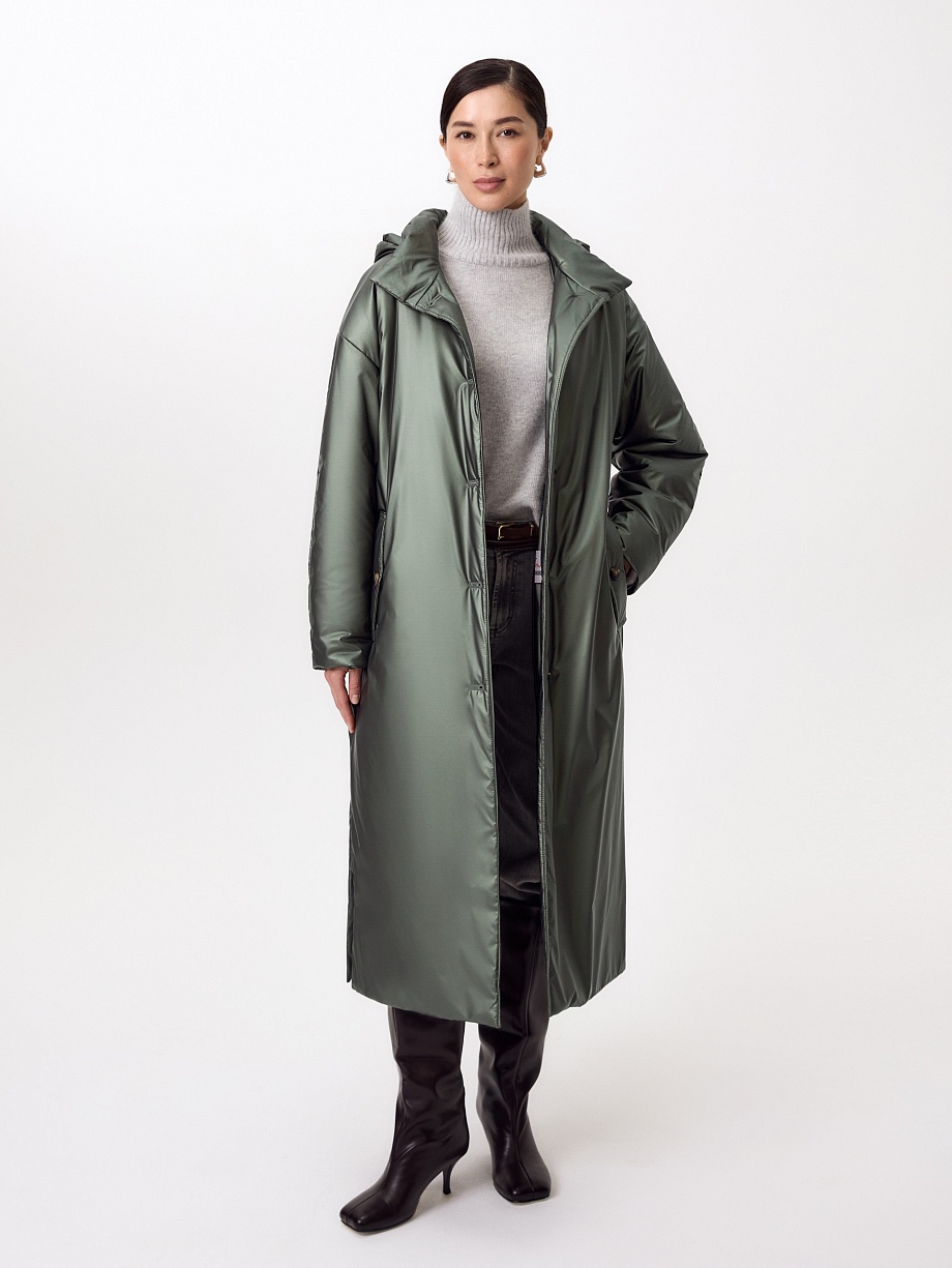 Пальто из непромокаемой плащевой ткани с капюшоном