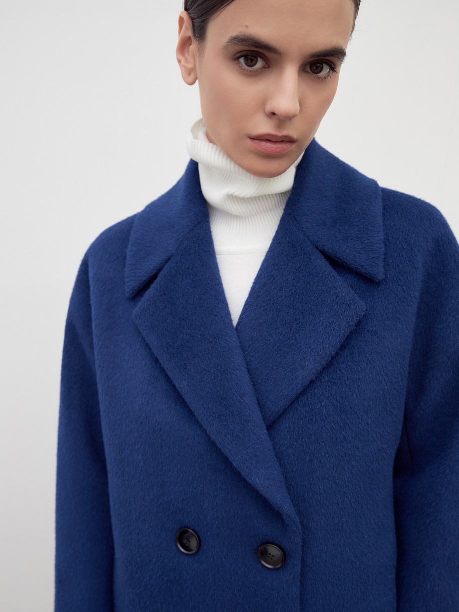 Зимнее пальто из премиальной длинноворсовой шерстяной ткани