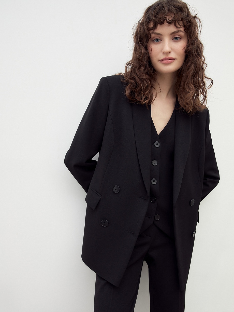 Классический двубортный жакет из костюмной ткани