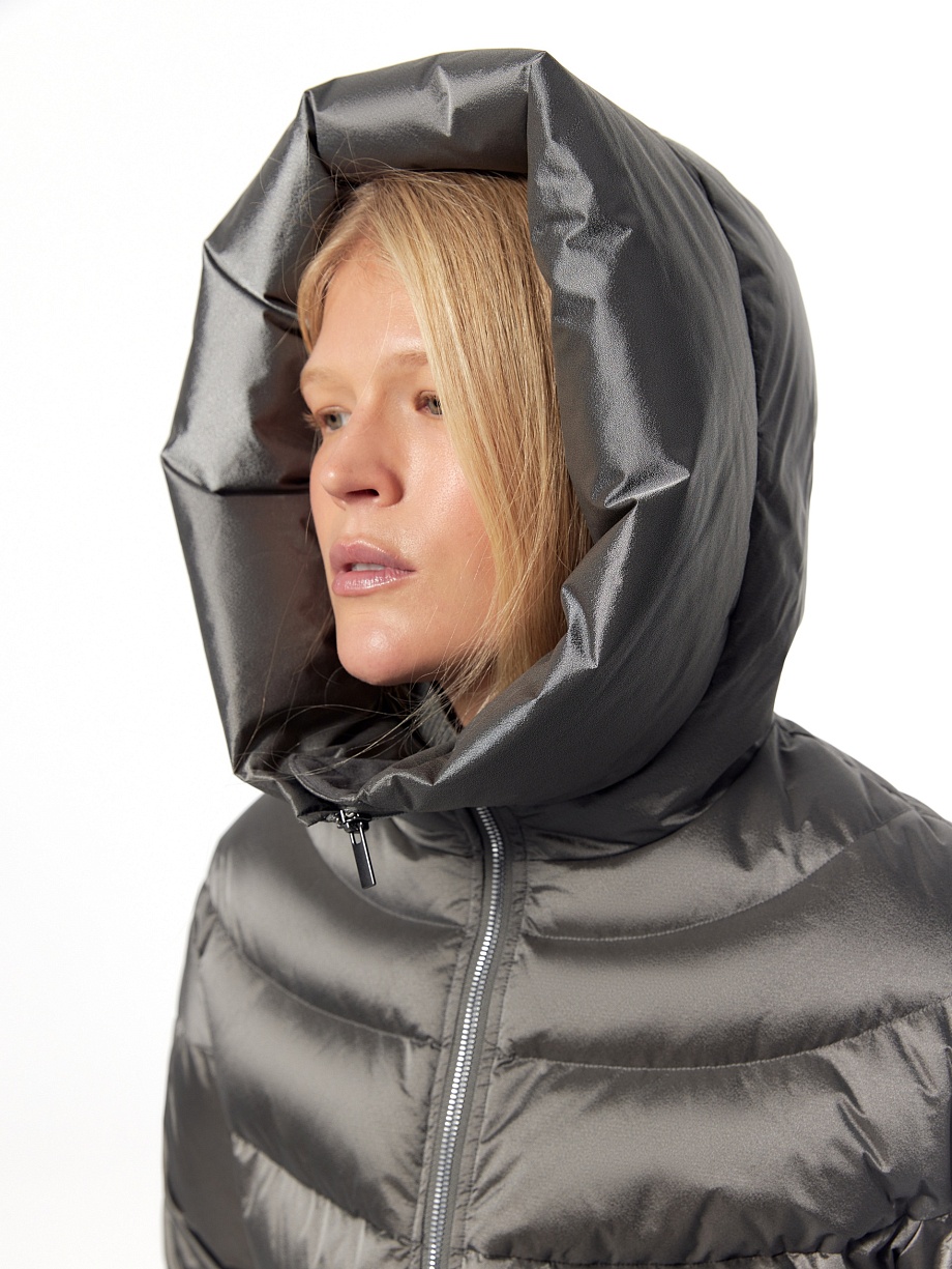 Укороченный пуховик с утеплителем 90% пух и 10% перо