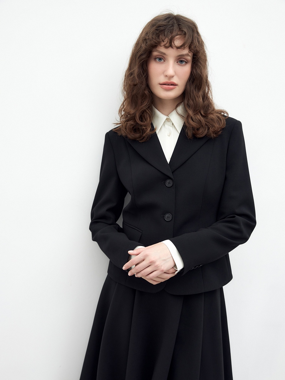 Классический укороченный жакет