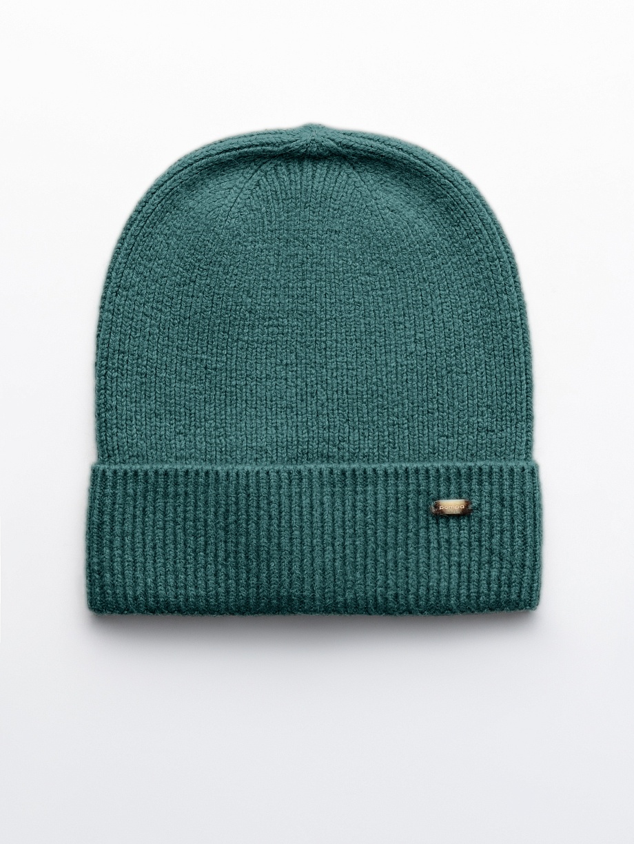 Шапка бини из пряжи с ангорой