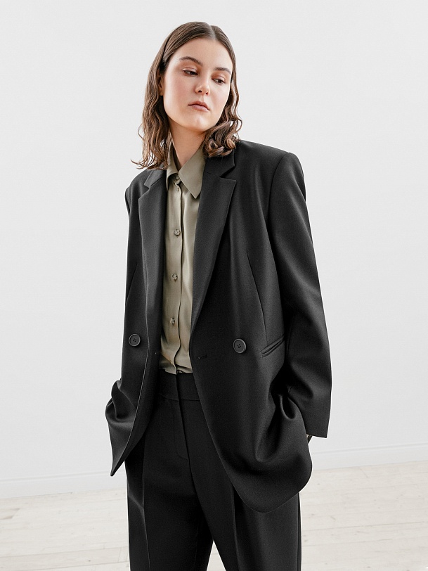 Двубортный женский пиджак