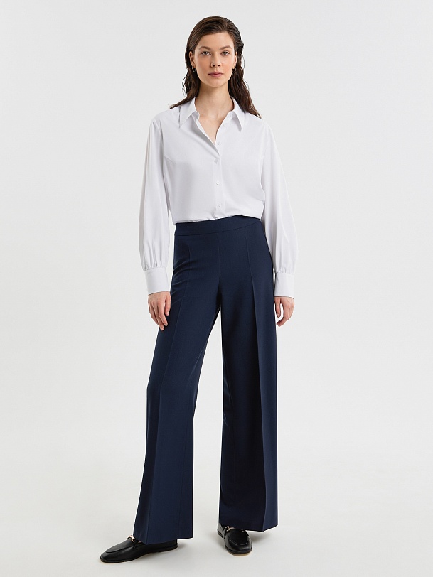 Расклешенные брюки со стрелками из костюмной ткани