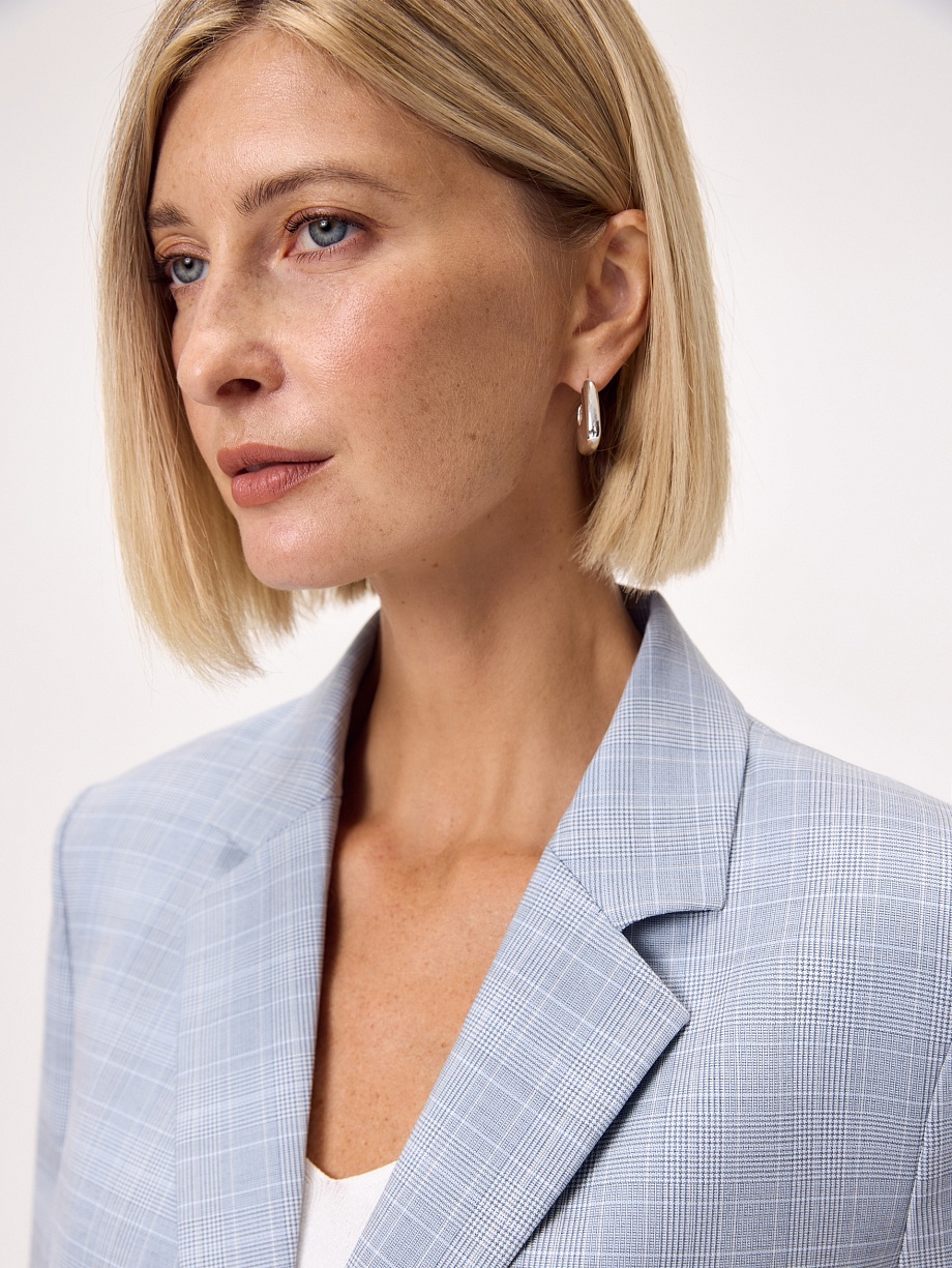 Удлиненный жакет в мужском стиле 