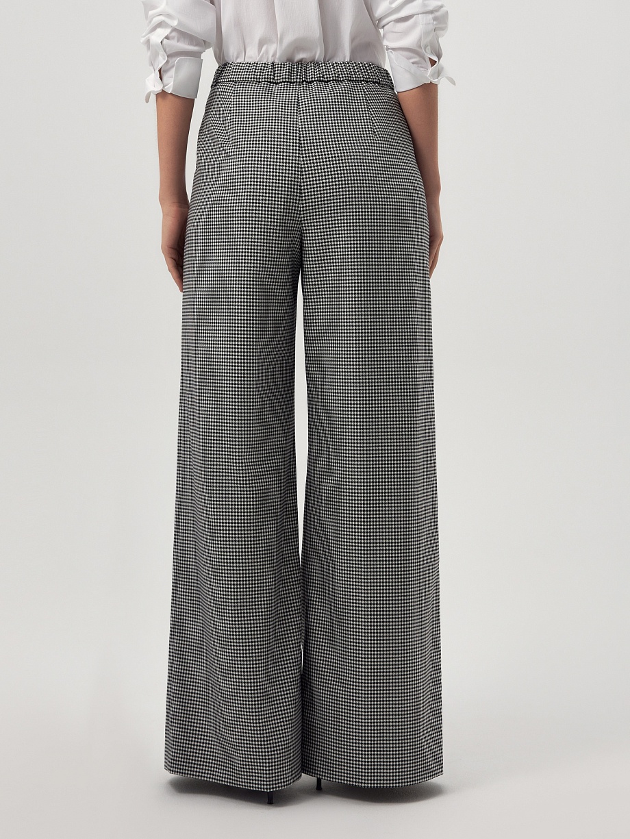 Прямые брюки из костюмной ткани с вискозой